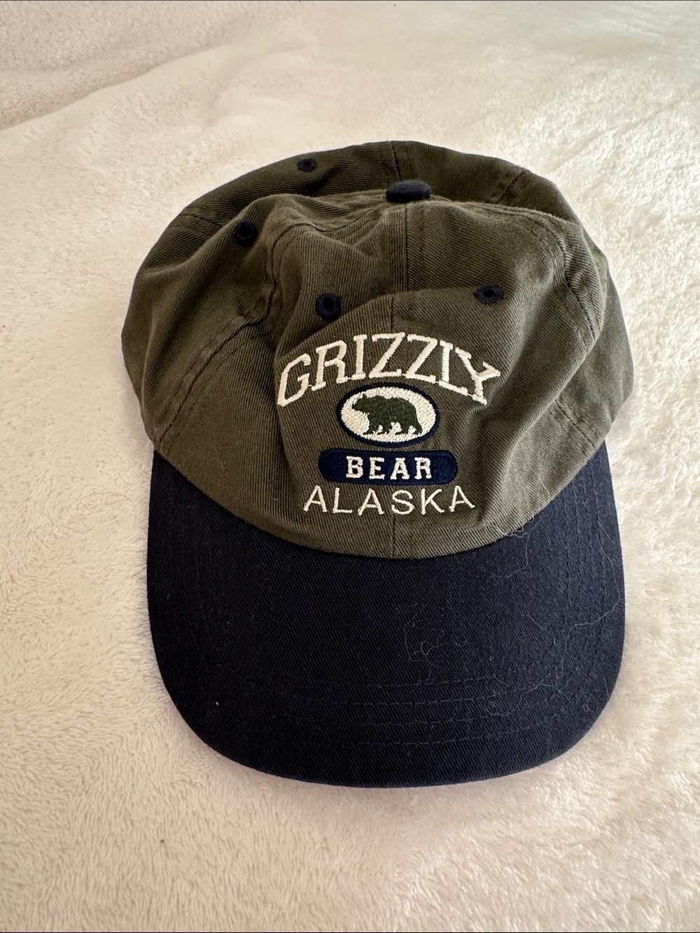 Grizzly Bear Alaska Kids' Olive & Black Baseball Cap